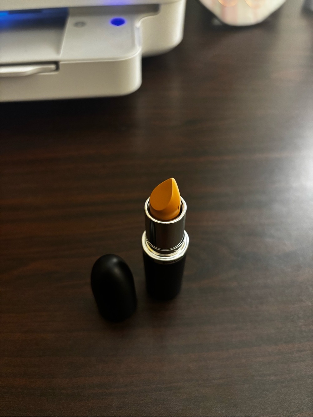 NWT MAC Macximal Sleek Satin Lipstick - Peach Stock 837 (Warm Tone Peach) - Picture 9 of 9